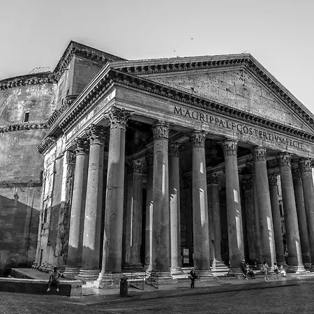 Navona Apartment-2