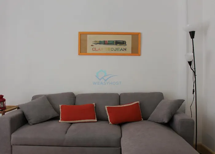 Modern Comfy With Terrace Near San Paolo